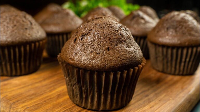 Ein einfacher Trick, um luftig-leichte Muffins ohne Mixer zu zaubern…